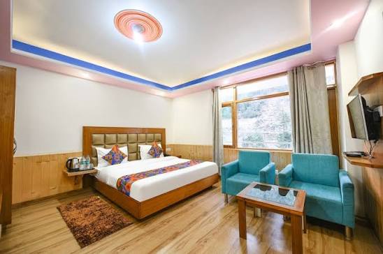 Family Suite room at JJ Divine Hiland Resort Ooty